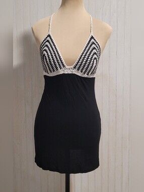 By The Sea Crochet Knit Halter Top Cami Black White Size Small